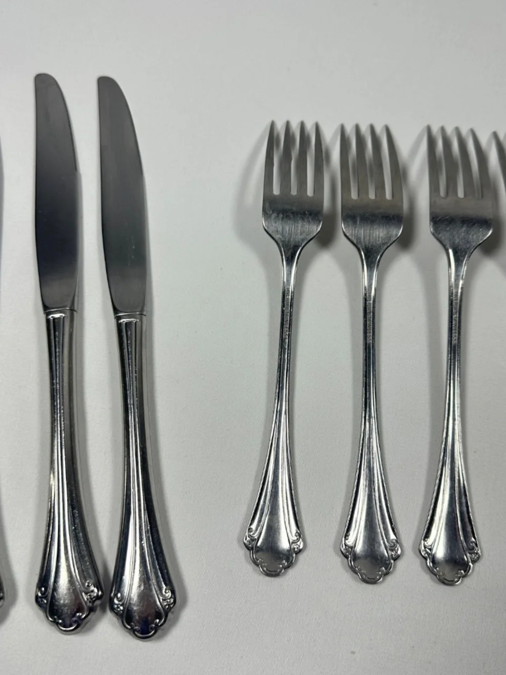 7 Piece Vintage Oneida 1881 Rogers Repose Bittersweet Pattern Stainless Flatware